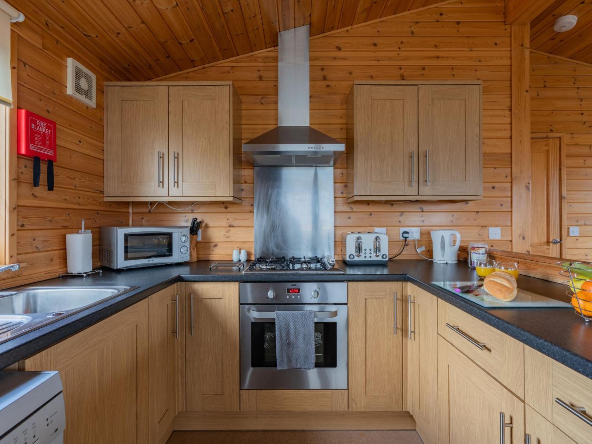 Chalet Loch Leven Lodge 10 By Interhome Kinross Exterior foto